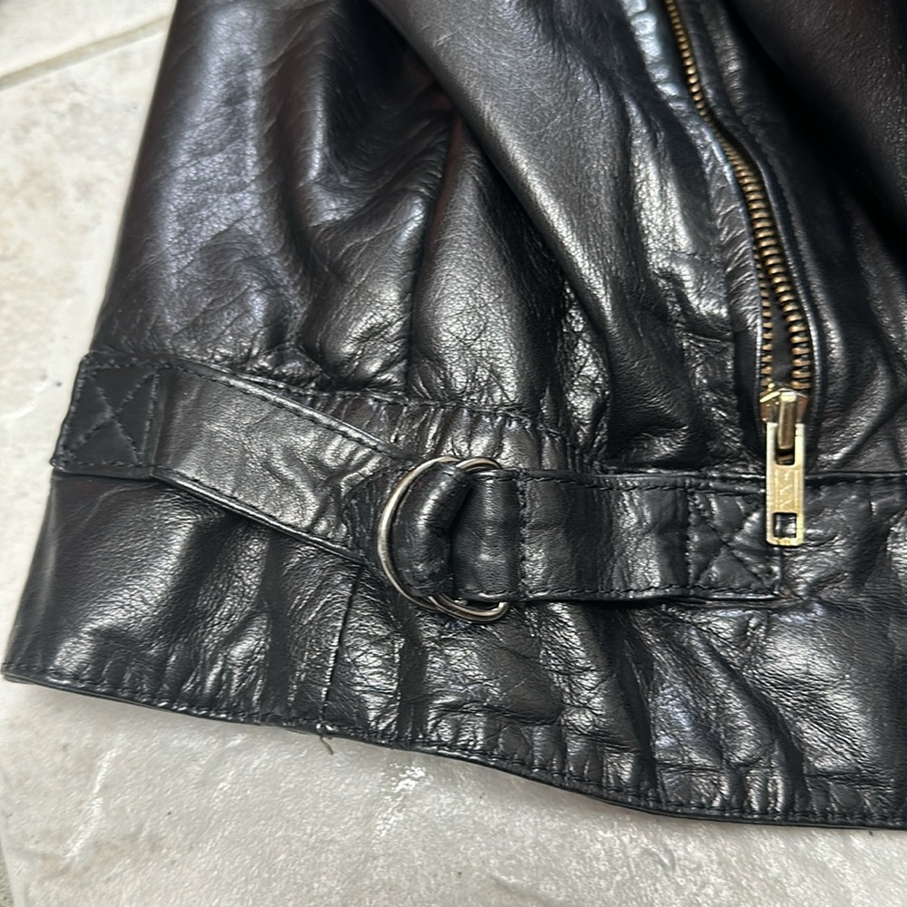 100% Leather Jacket - image 8
